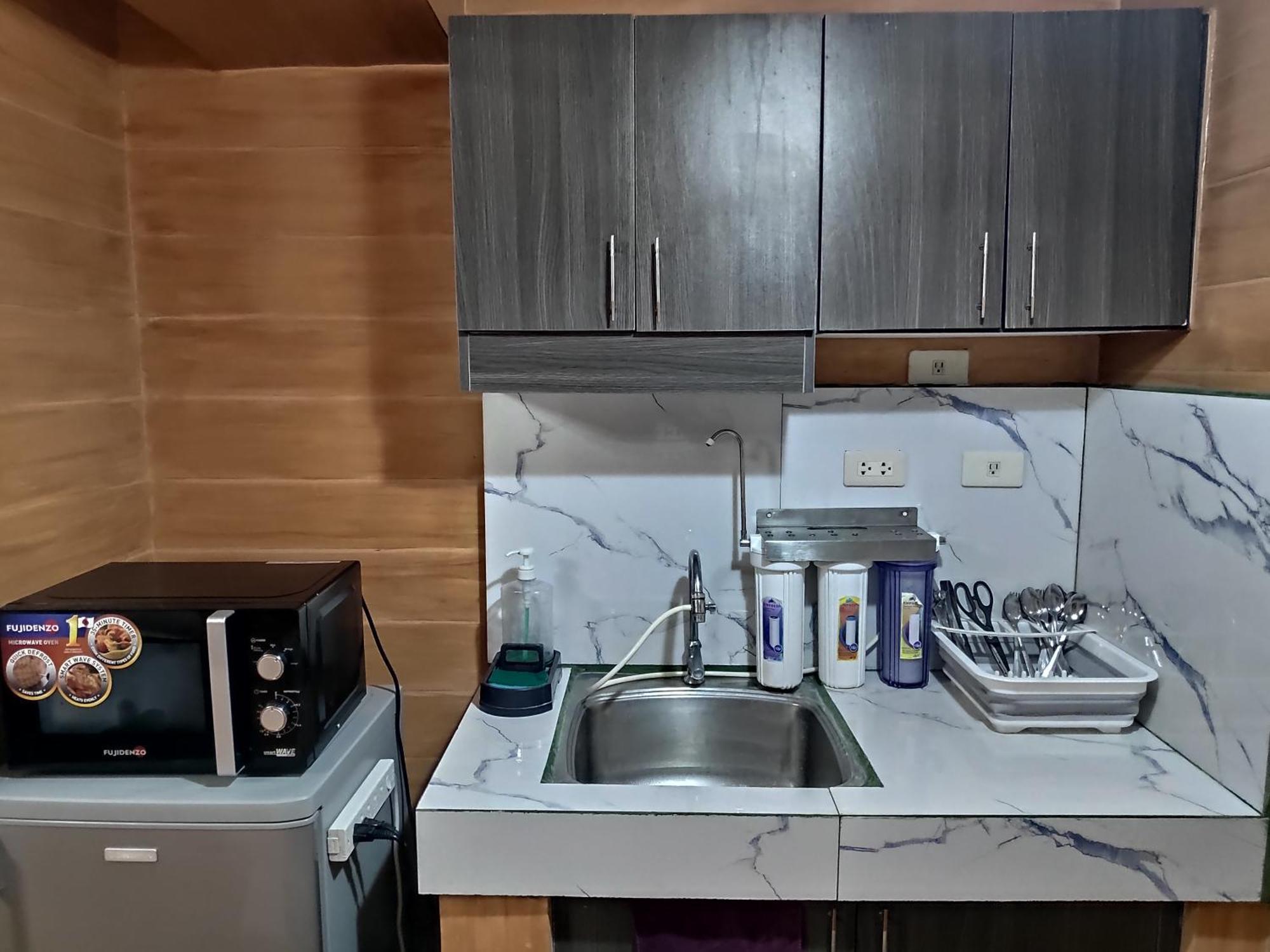Tagaytay Staycation By Naya And Darla W Free Swimming Pool, Wifi & Netflix Tagaytay City Luaran gambar
